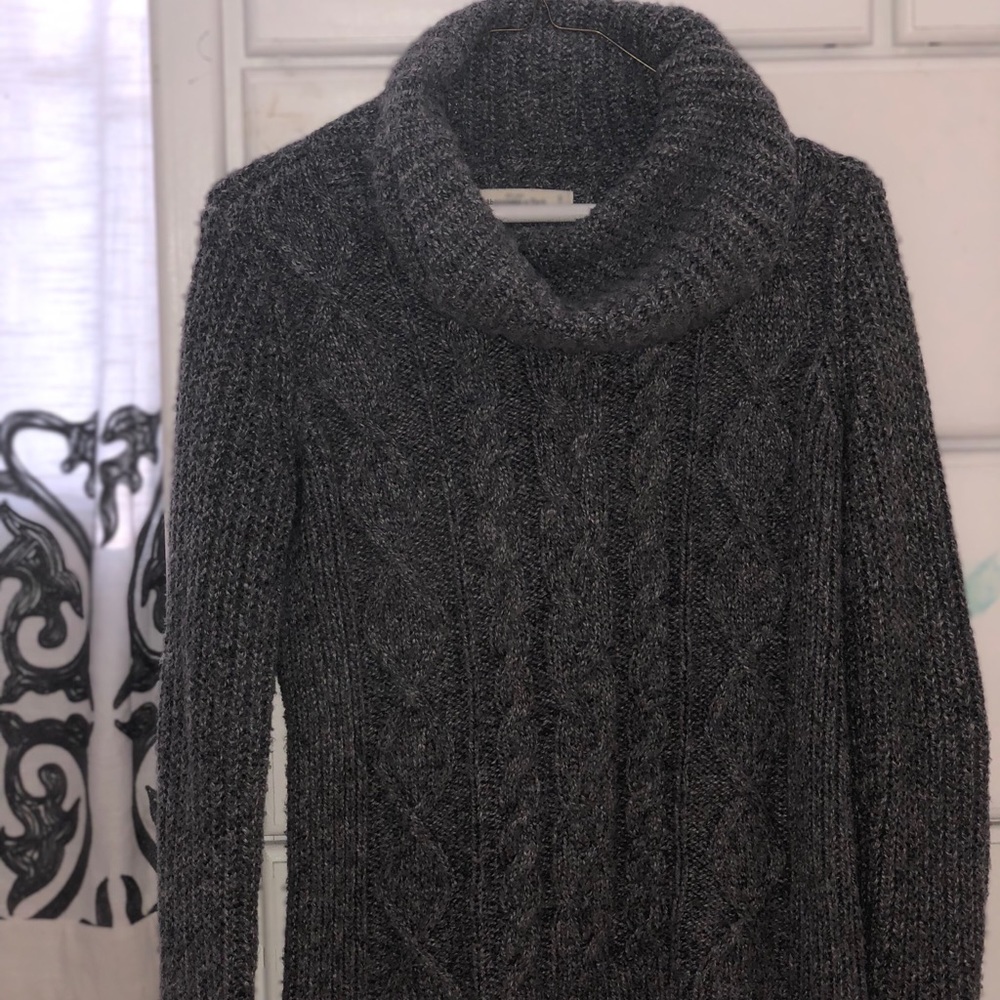 Abercrombie & Fitch gray cowl neck sweater